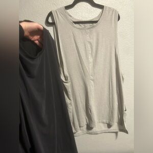 Bundle of 3 Nike tank tops